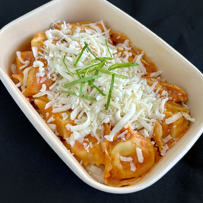 Cheese Tortelloni with Tomato-Basil Cream Sauce (Veg)
